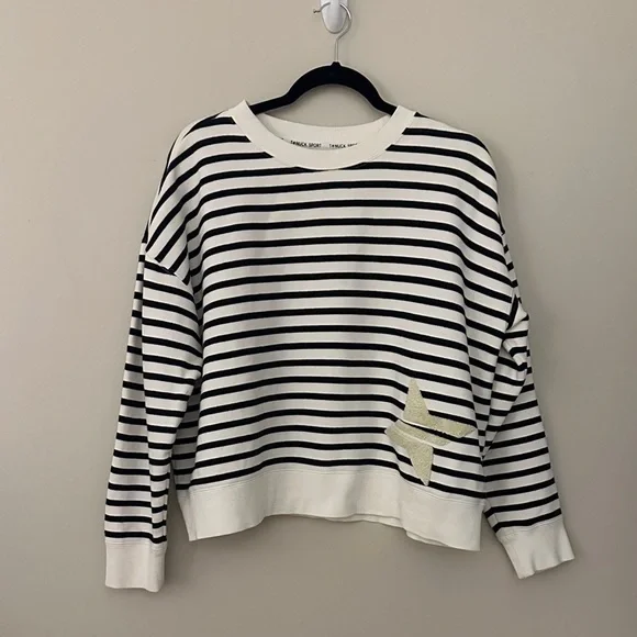 Tuckernuck Striped Natasha Logo Crew Neck Pullover Sweatshirt Sz Medium Sporty - Picture 2 of 9
